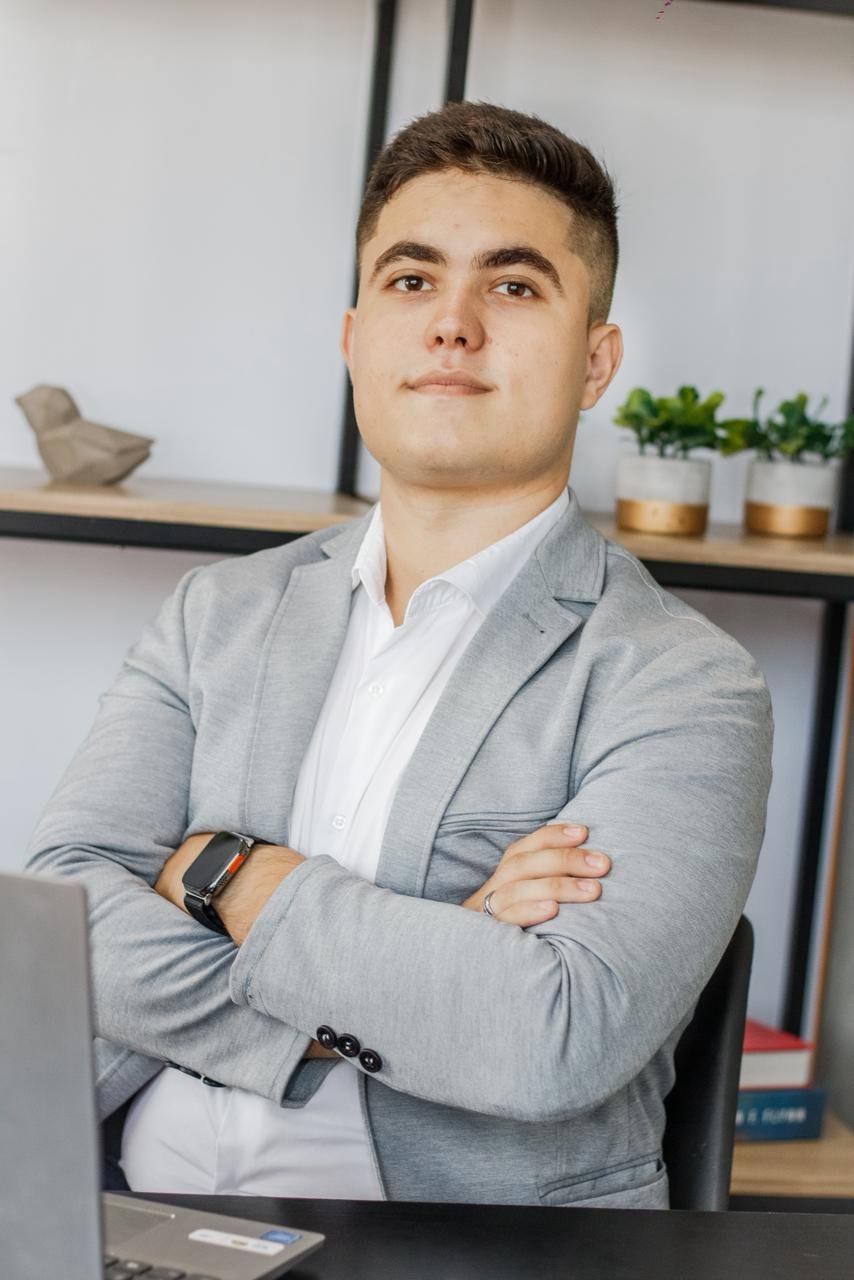 Kayque Palmeira Co-fundador KNT Agency